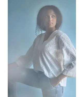 I Say S25.57413/100White  Danka Blouse