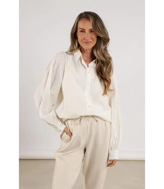 NKF02012/OffWhite  Milanova Blouse Pearl