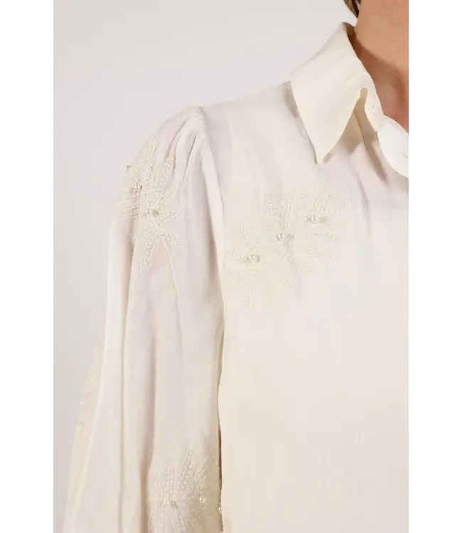 NKF02012/OffWhite  Milanova Blouse Pearl