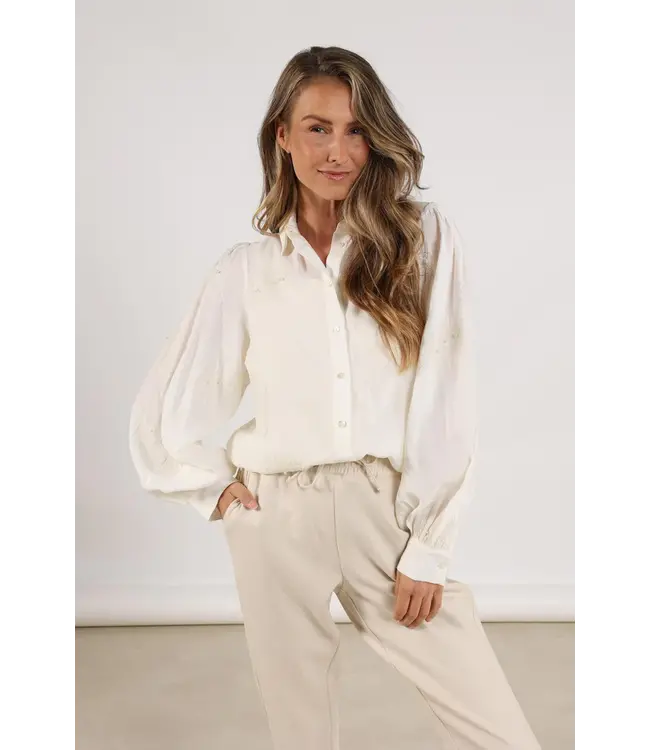 NKF02012/OffWhite  Milanova Blouse Pearl