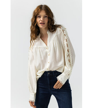 Label Dot 2521006/OffWhite  Afra