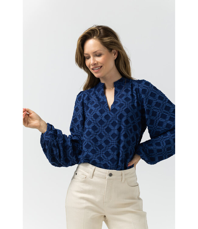 2521030/DonkerBlauw  Alana