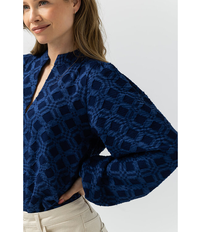 2521030/DonkerBlauw  Alana