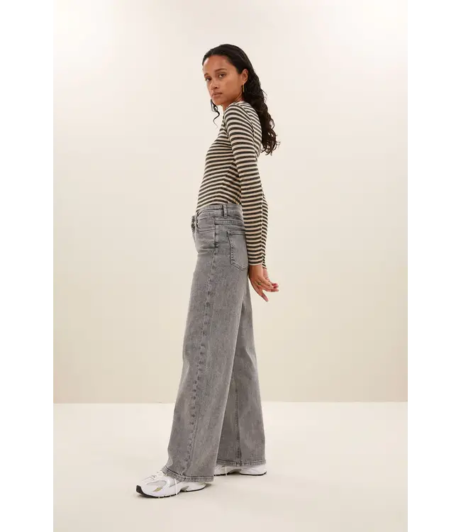 101008/chalk  basic ls stripe top