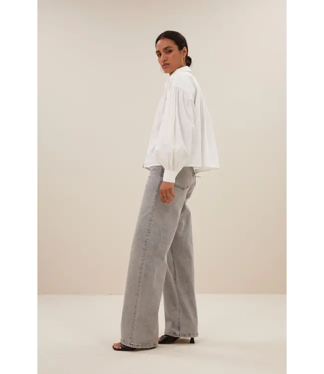 23512006/white  sarah short blouse