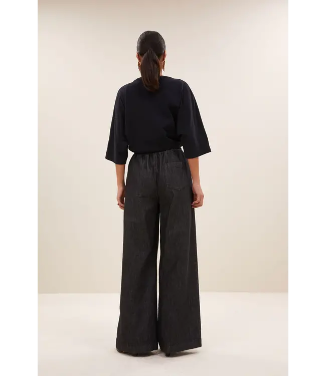 25518033/jet black  jaxx pants