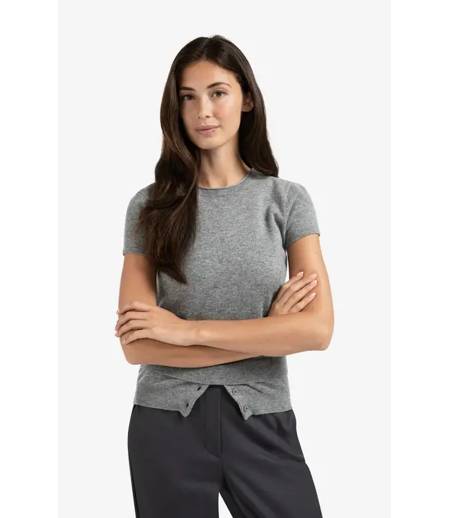 01-000484-508/99022  Knitted top with double hem and button details