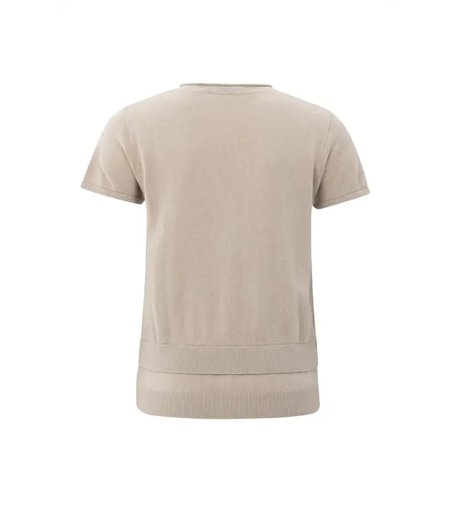 01-000484-508/99007  Knitted top with double hem and button details