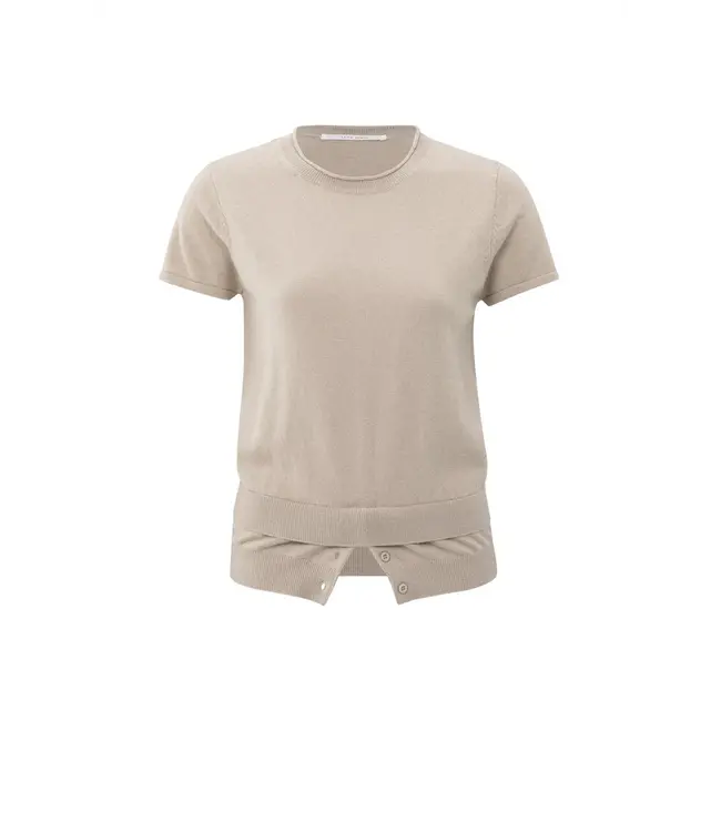 01-000484-508/99007  Knitted top with double hem and button details