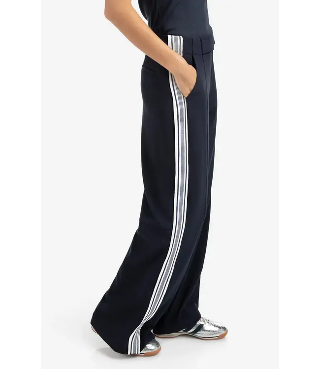 01-301215-508/94016  High waist trousers with side stripes