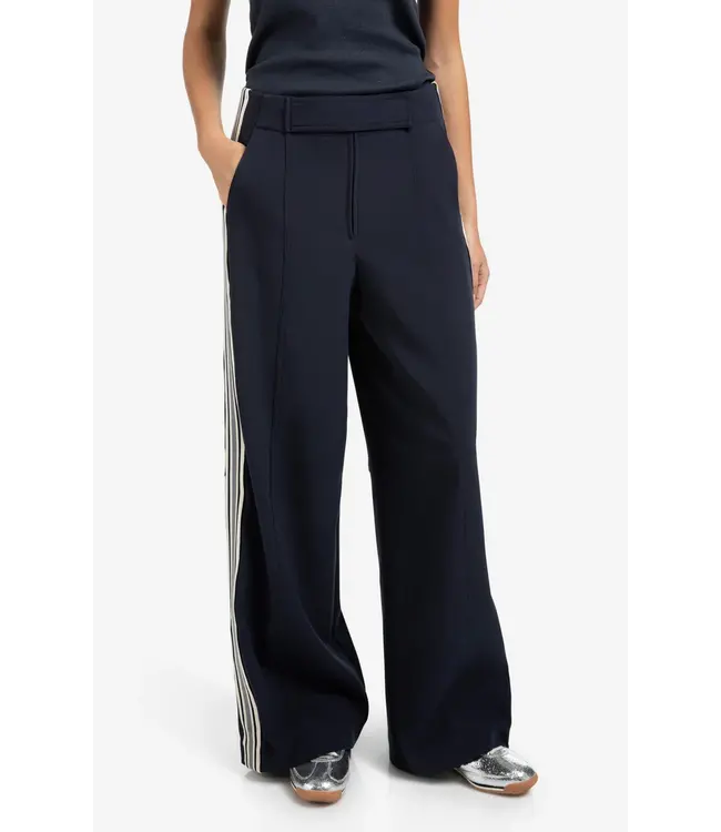 01-301215-508/94016  High waist trousers with side stripes