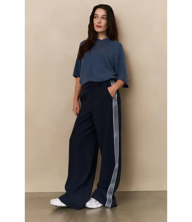 01-301215-508/94016  High waist trousers with side stripes