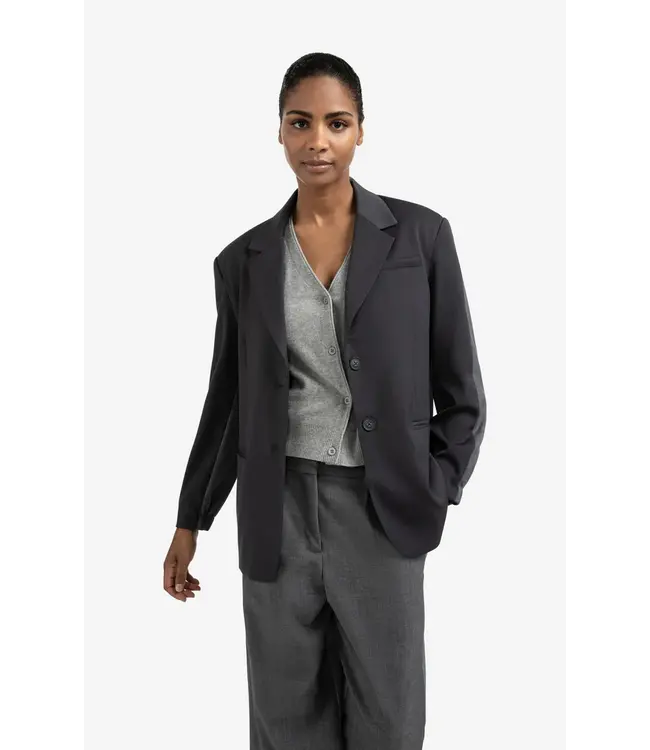 01-501071-508/90205  Loose fit blazer with bomber details