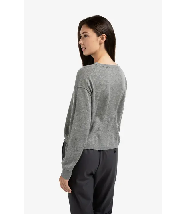 01-000487-508/99022  Textured knitted sweater with round neckline