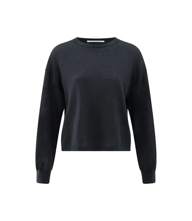 01-000487-508/94016  Textured knitted sweater with round neckline