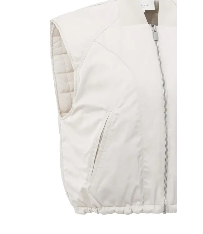 02-021005-508/99013  Reversible padded bodywarmer with zip closure