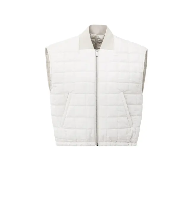 02-021005-508/99013  Reversible padded bodywarmer with zip closure