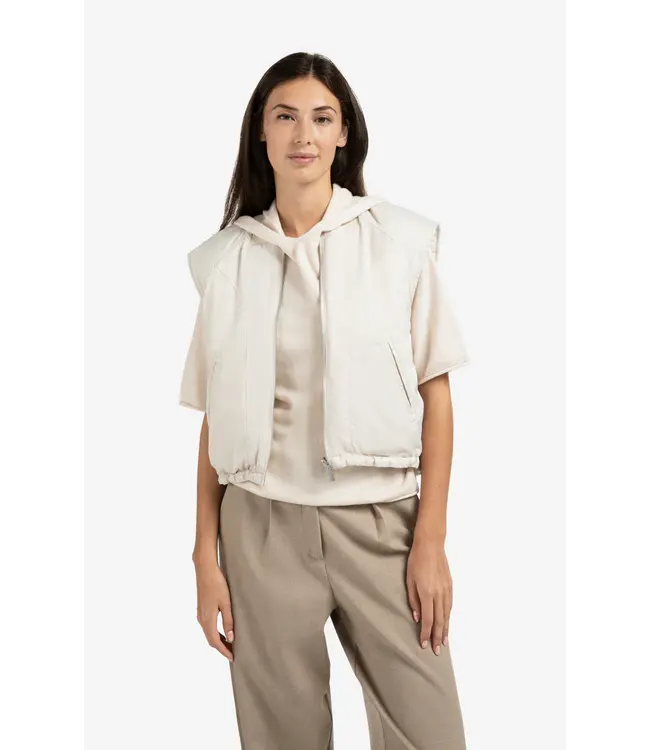 02-021005-508/99013  Reversible padded bodywarmer with zip closure