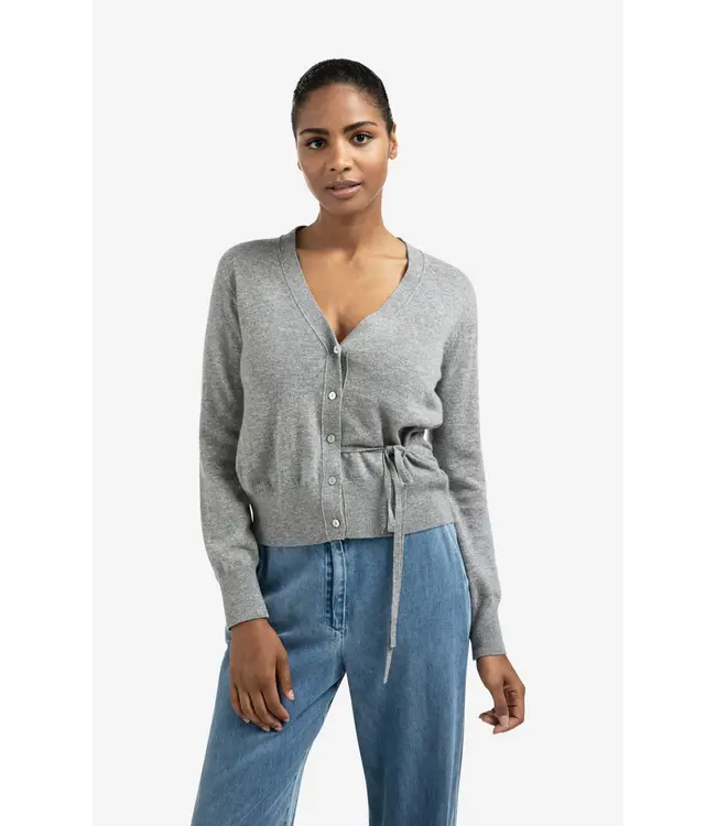 01-010122-508/99022  Cardigan with V-neck and tie waist