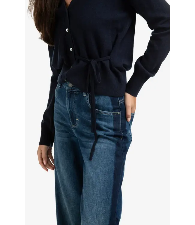 01-010122-508/94016  Cardigan with V-neck and tie waist