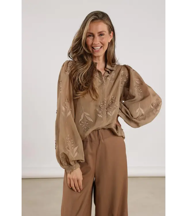 NKF02038/Camel  Jolies Blouse Embroidery