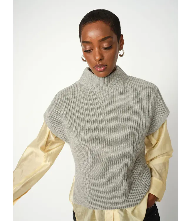 173490/GreyMelange  MMBiola Bine Knit Vest