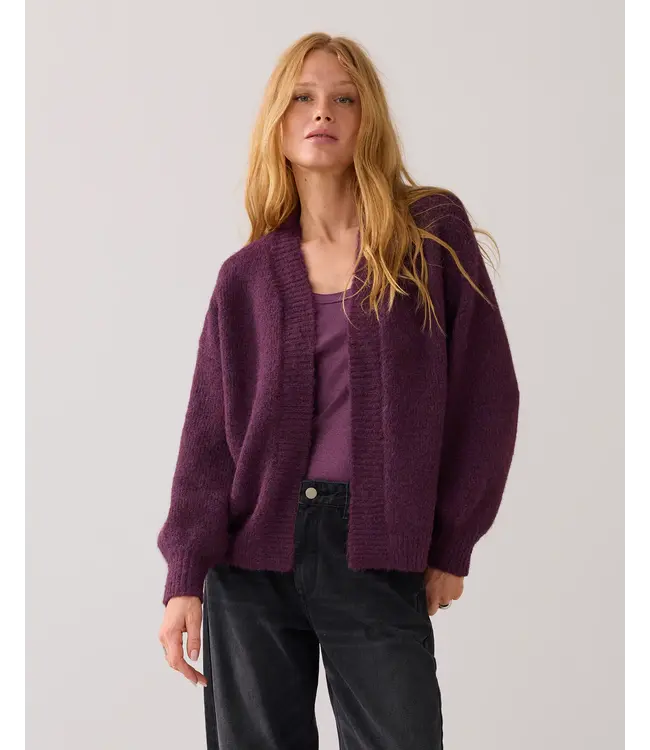 7s5844-7997/000324-WineBerry  Puff sleeve cardigan cozy melange knit