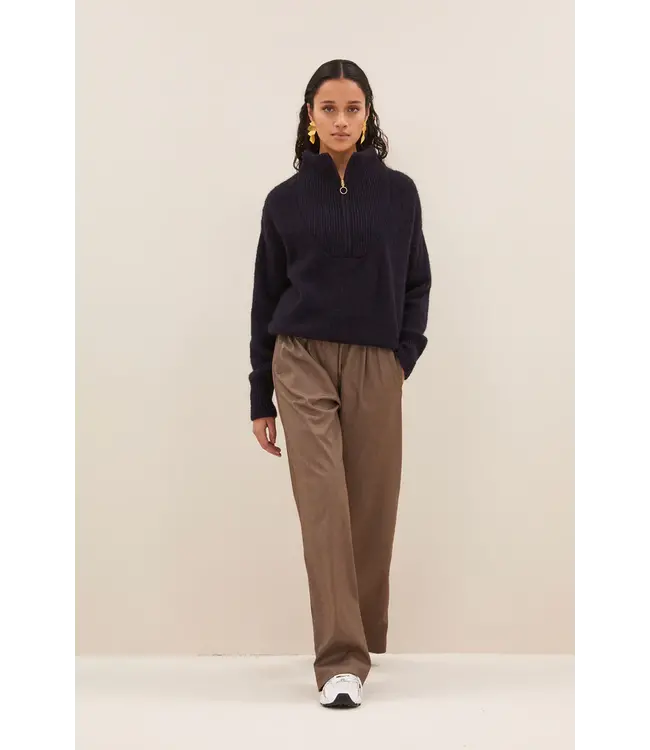 25515019/midnight  beau pullover