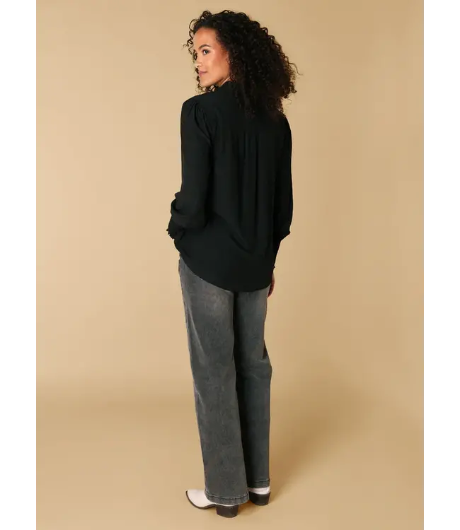 4200623/Black  Rebell  Tops