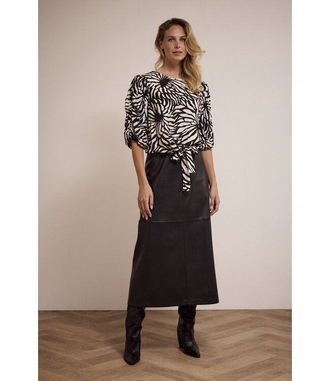 Q11-17-201/009000-Black  PU Maxi Skirt