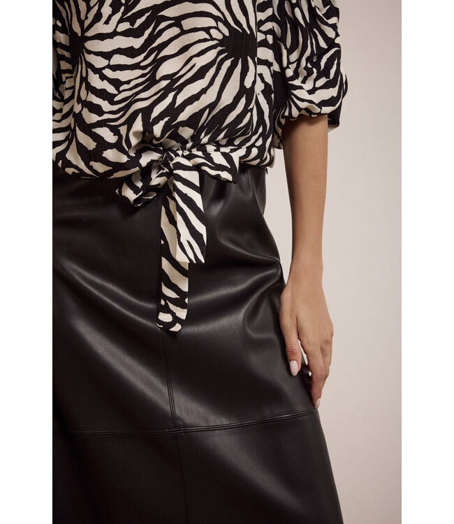 Q11-17-201/009000-Black  PU Maxi Skirt