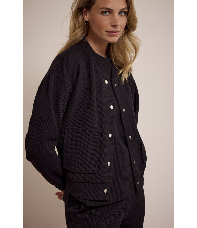 E01-17-801/009000-Black  Structured Bomber