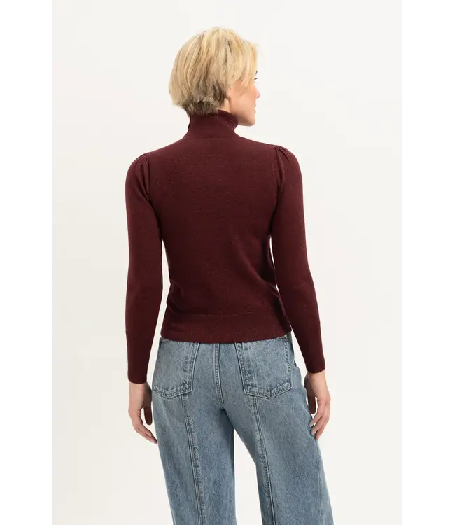 CR0299/Burgundy  May turtleneck