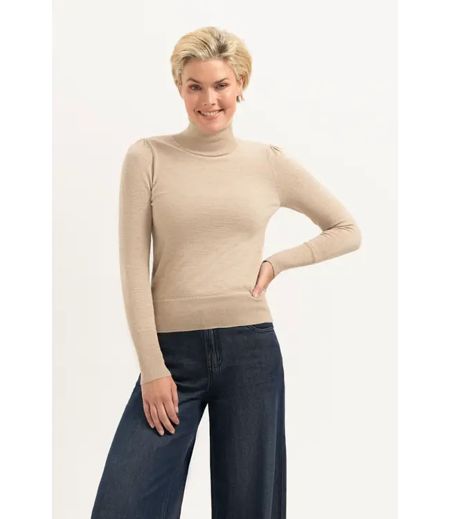 CR0299/Naturel  May turtleneck
