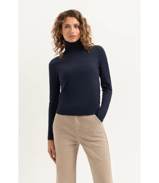 CR0299/NavyBlue  May turtleneck