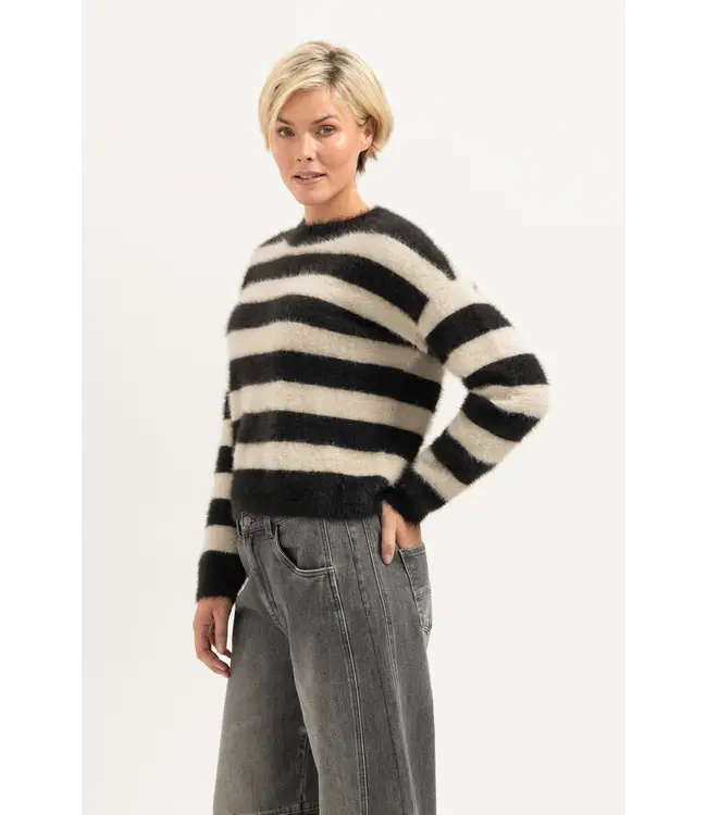 CR0350/Off-WhiteStriped  Aurelia Striped Knit Sweater