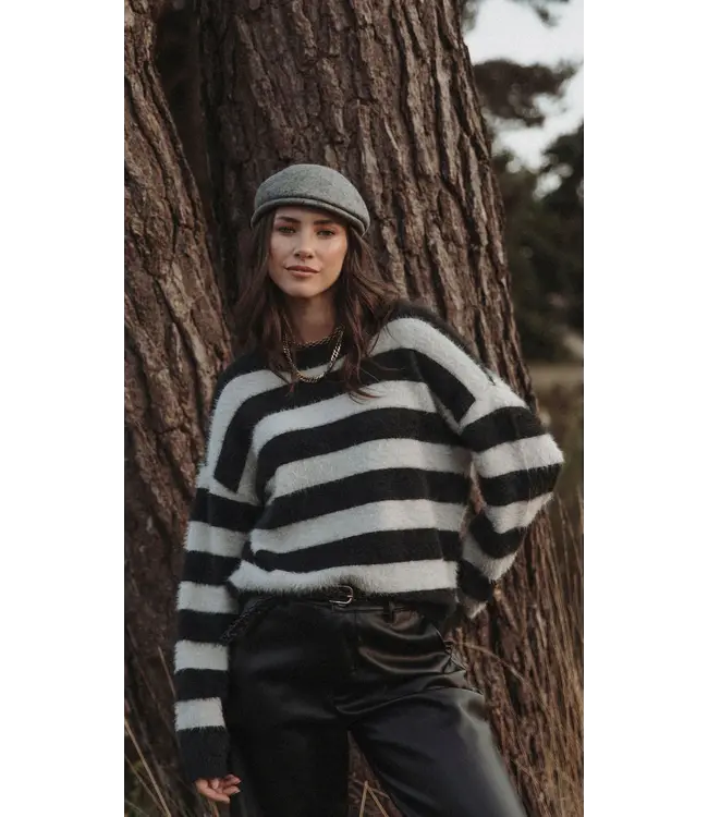 CR0350/Off-WhiteStriped  Aurelia Striped Knit Sweater