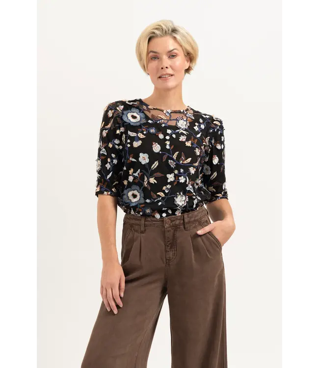 CR0328/WesternFlowers  Alice Mesh Blouse