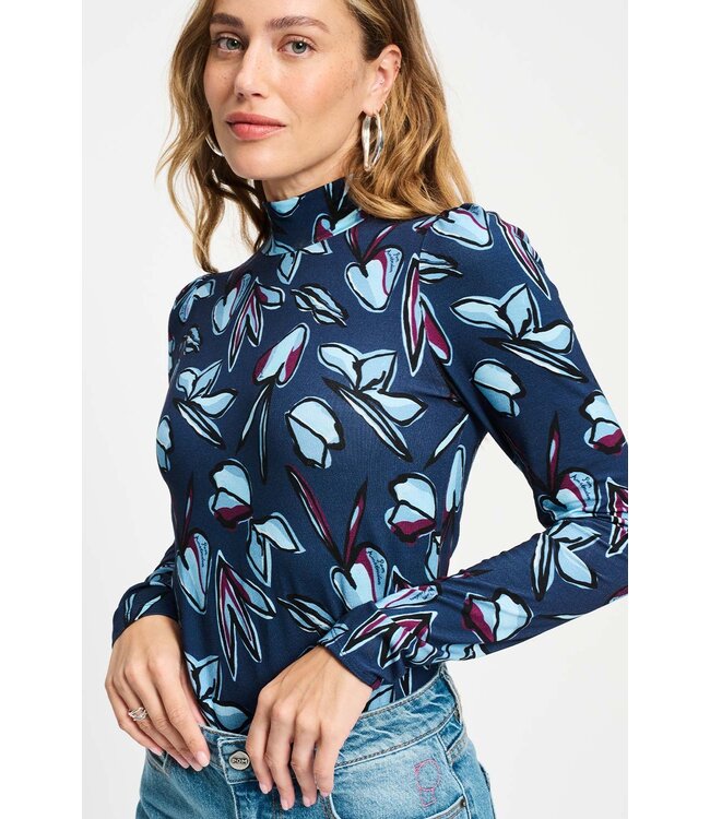 SP9334/Blue  TURTLENECK - Dashing Nights