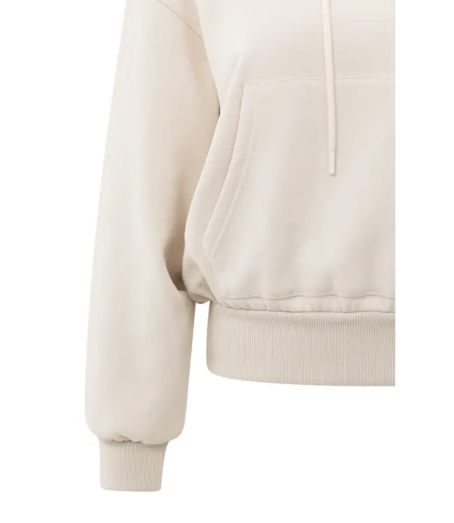 01-109095-509/ChalkWhite  Hoodie met geplooide zoom