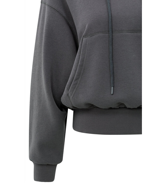 01-109095-509/OysterBlack  Hoodie met geplooide zoom