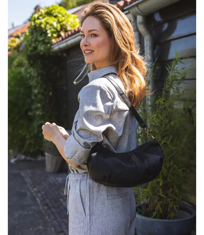 202613 Bobby banana bag/Black