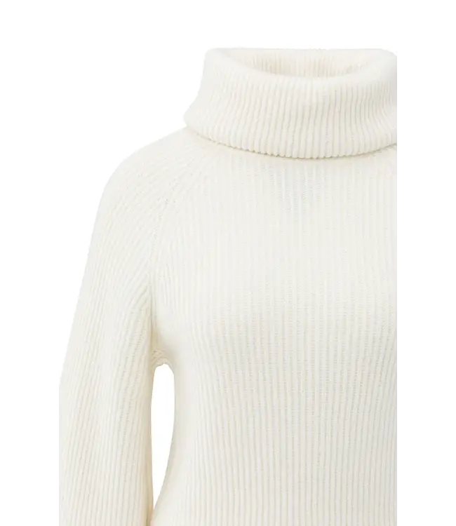 01-000508-510/99035  Knitted sweater with wide collar and balloon sleeves
