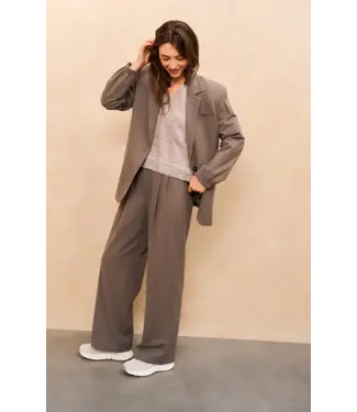 YAYA 01-301226-510/80307  Soft woven trousers with pleats and wide legs YAYA 01-301226-510/80307  Soft woven trousers with pleats and wide legs