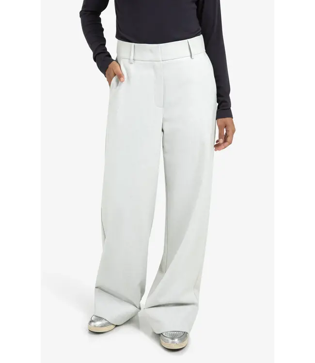01-301224-510/990312  Soft structured trousers with big turn-ups