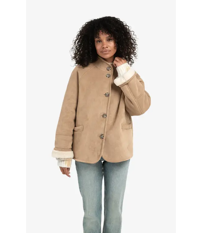 02-001066-510/99030  Oversized lammy coat with raglan sleeves