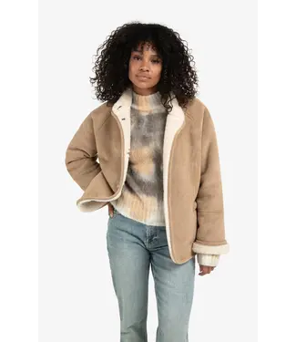 YAYA 02-001066-510/99030  Oversized lammy coat with raglan sleeves YAYA 02-001066-510/99030  Oversized lammy coat with raglan sleeves