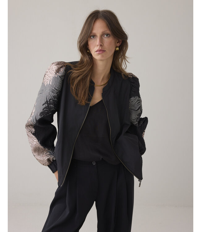 1s1275-12336/000120-MultiColour  Bomber jacket leaves jacquard
