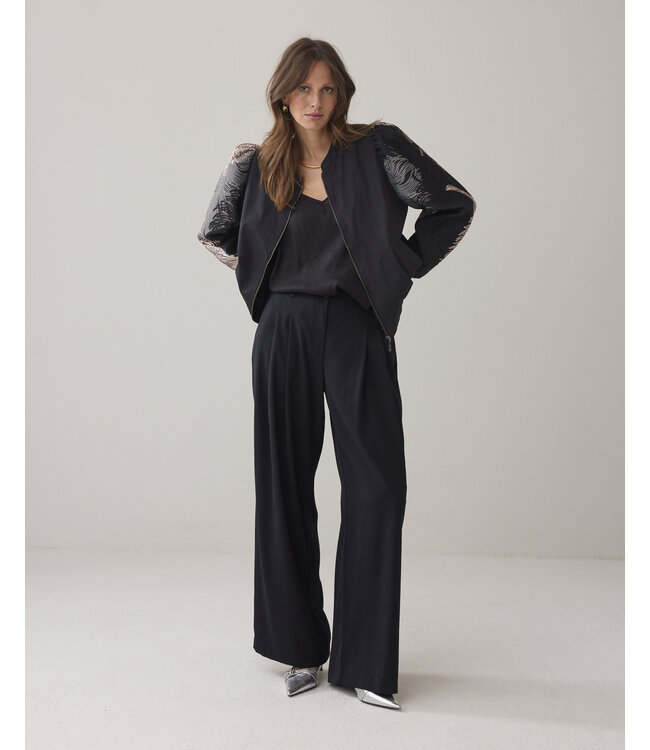 1s1275-12336/000120-MultiColour  Bomber jacket leaves jacquard