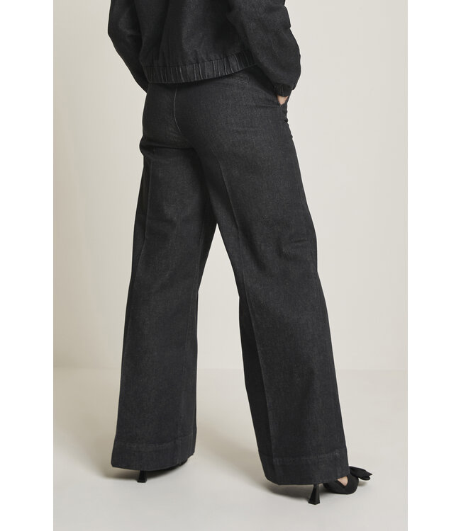 FW252.212370/D189-DeepBlack-L32  Lizzy